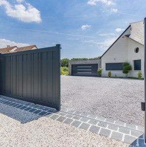 Votre porte de garage sectionnelle avec déplacement latéral